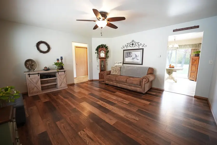 203 BITTERS AVENUE, Oconto, WI 54153 - Image #2