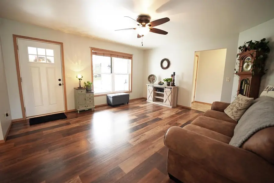 203 BITTERS AVENUE, Oconto, WI 54153 - Image #3