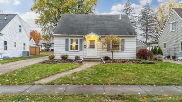 1717 N HARRIMAN STREET, Appleton, WI 54911