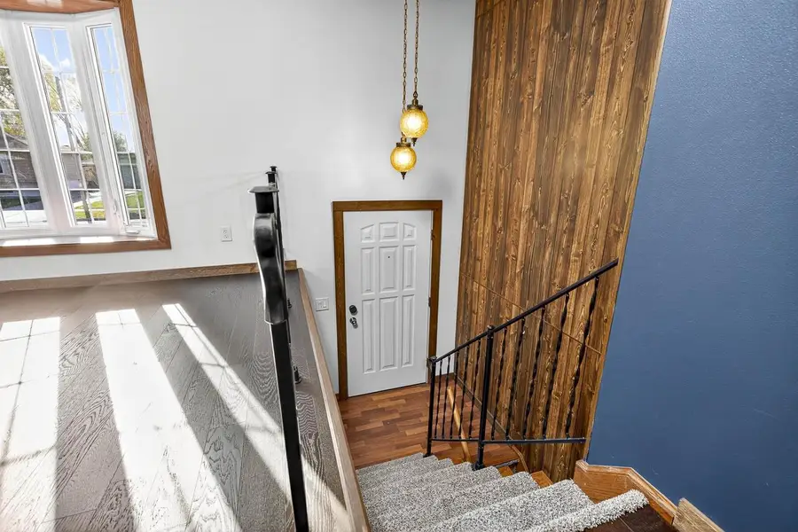 1200 W BELL AVENUE, Appleton, WI 54914 - Image #3