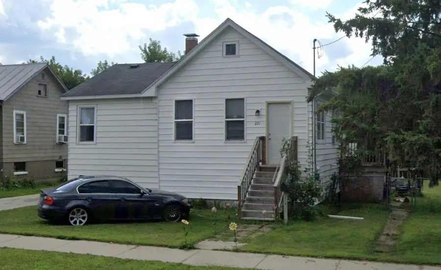 221 ERIE AVENUE, Oconto, WI 54153 - Image #2