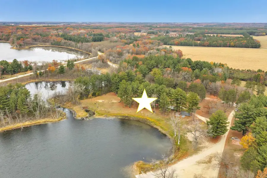 W12381 COUNTY ROAD GG, Hancock, WI 54943 - Image #2
