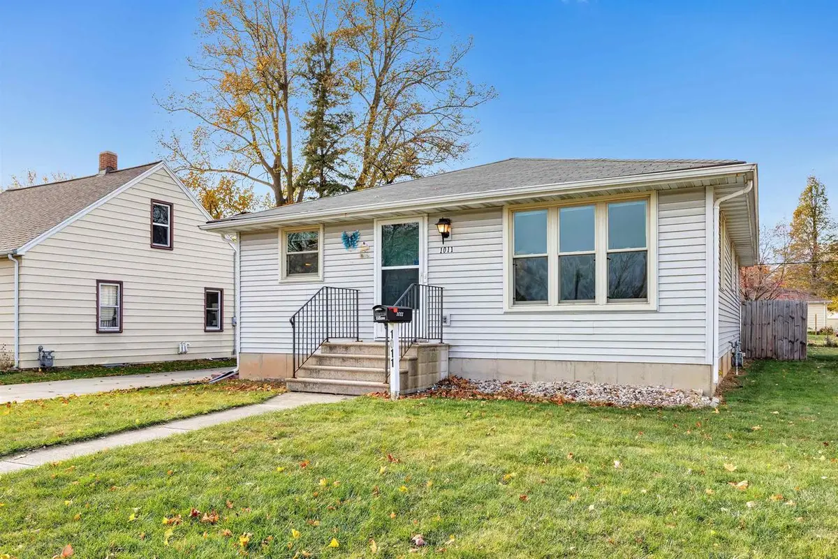 1011 MARSHALL AVENUE, Green Bay, WI 54303 - Image #1