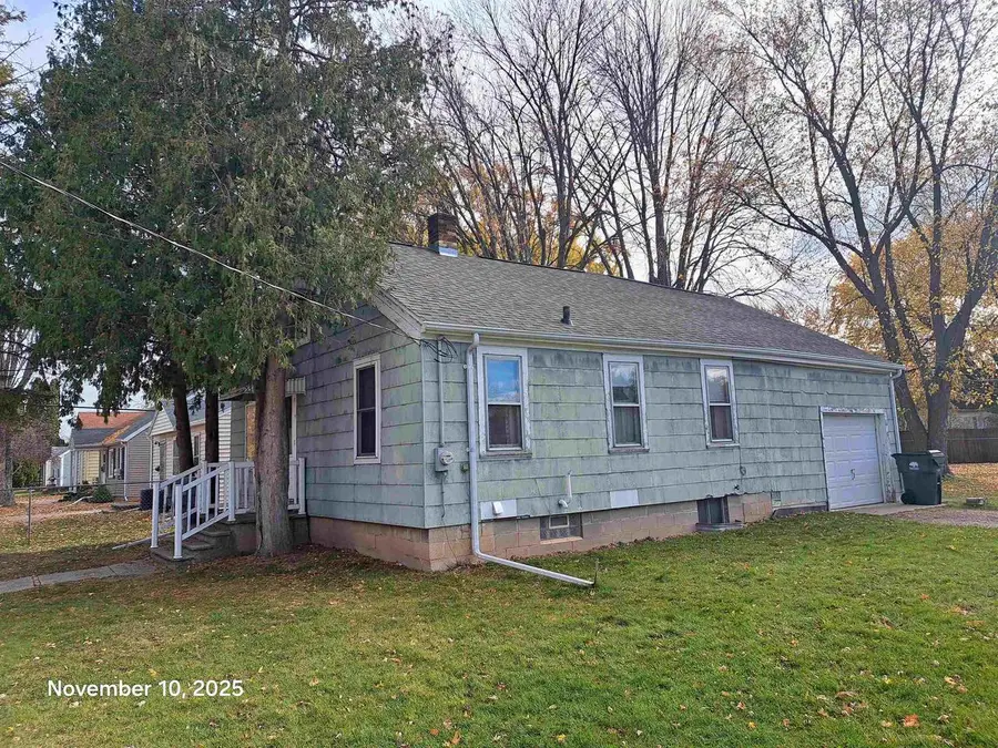 652 MCKINLEY STREET, Neenah, WI 54956 - Image #2