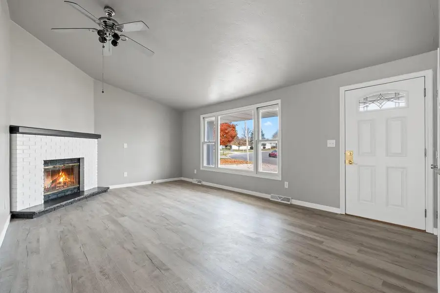 2174 NELLIE LANE, Green Bay, WI 54311 - Image #3