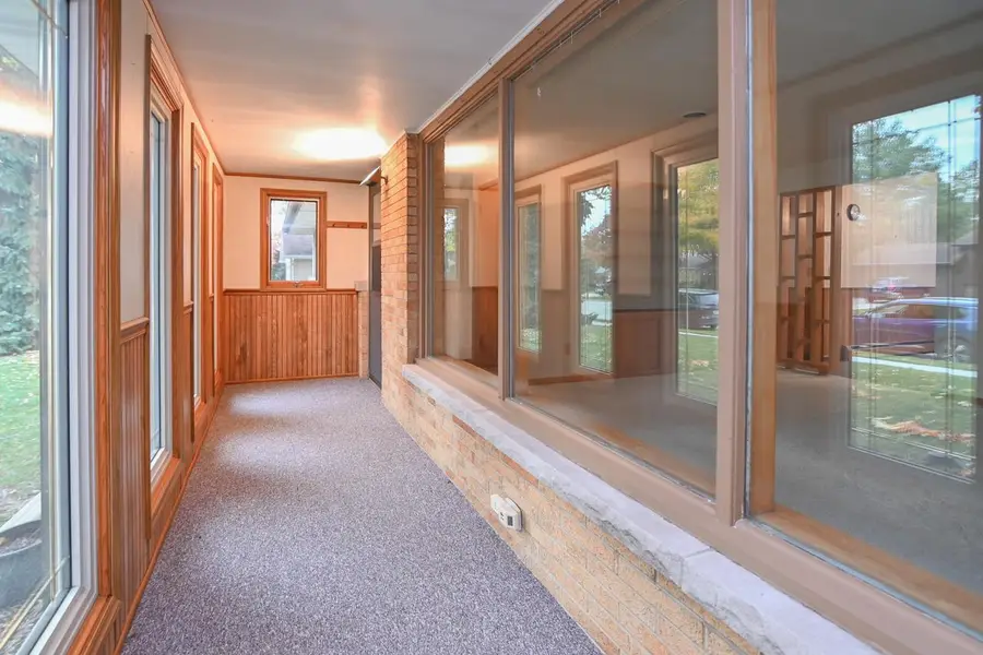 1106 CORMIER ROAD, Ashwaubenon, WI 54304 - Image #3