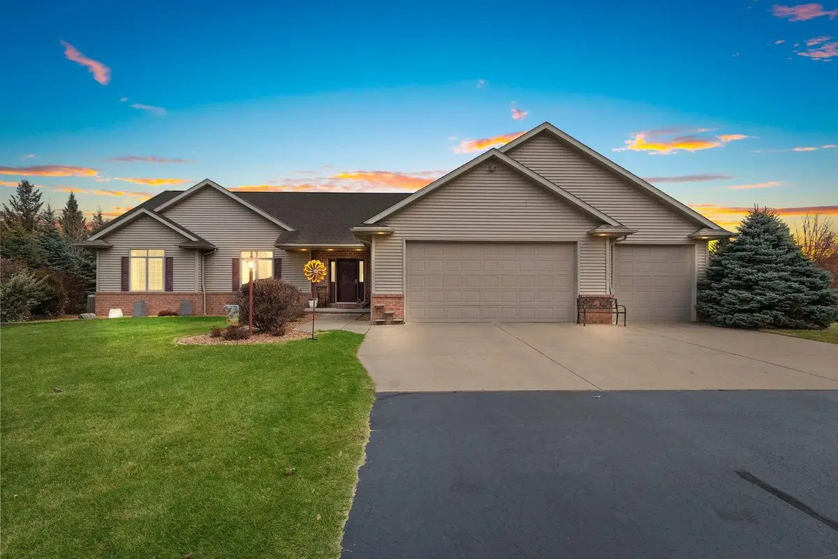 2378 AUTUMN RIDGE TRAIL, Green Bay, WI 54313 - Image #1