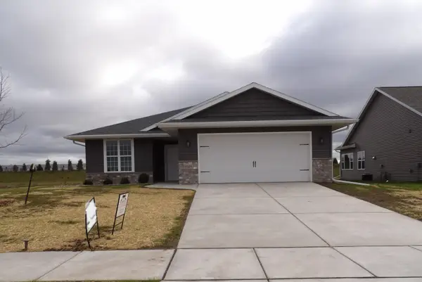 2505 TIPPERARY TRAIL, De Pere, WI 54115