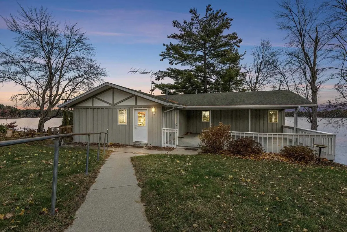 N2646 RUSTIC CIRCLE, Clintonville, WI 54929 - Image #1