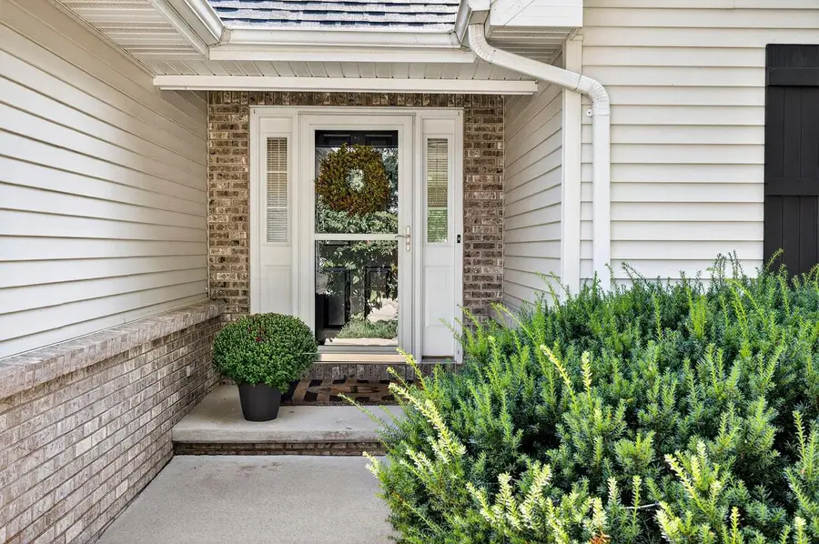 805 KENSINGTON ROAD, Neenah, WI 54956 - Image #3