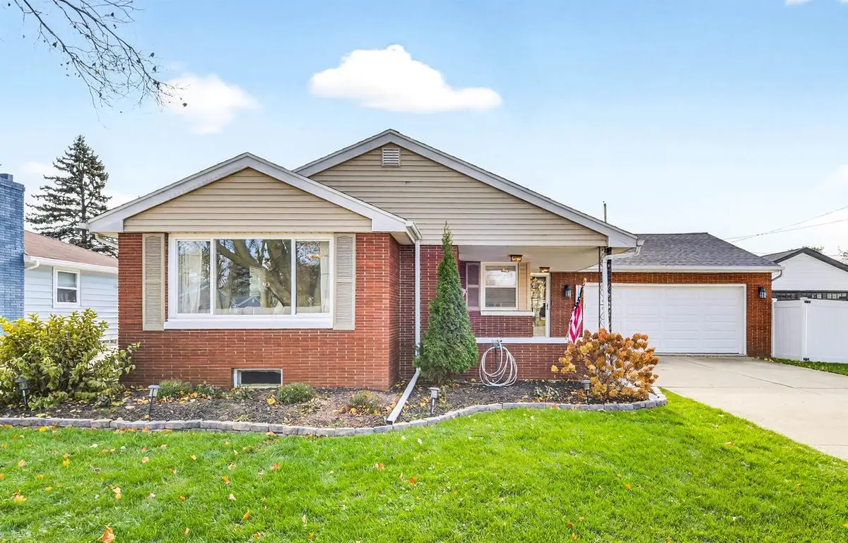 1119 W GLENDALE AVENUE, Appleton, WI 54914 - Image #1