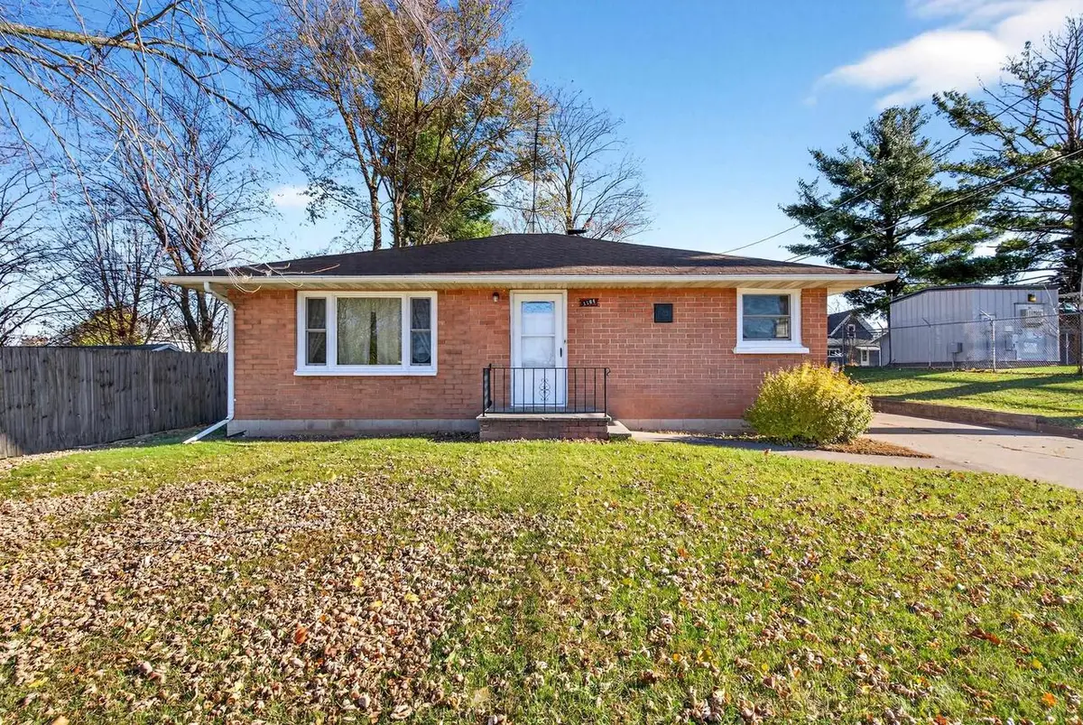 1104 SMITH STREET, New London, WI 54961 - Image #1