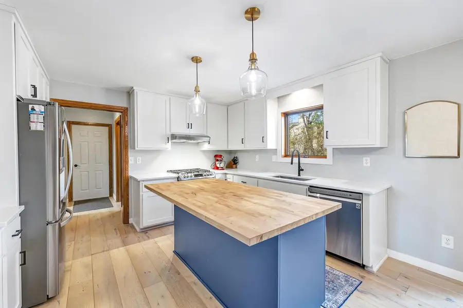 2074 BRADBURY LANE, Green Bay, WI 54313 - Image #3