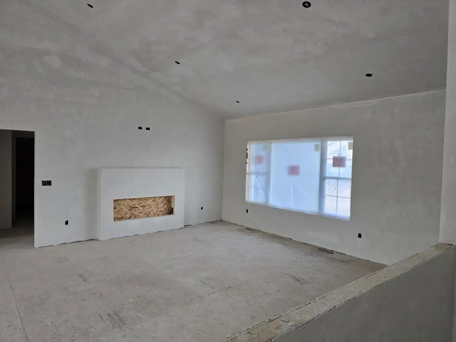 N9262 ANTON STREET, Appleton, WI 54915 - Image #3