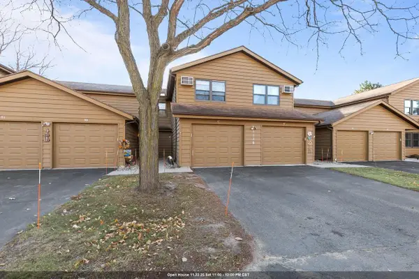 1110 DANIEL COURT  #49, Neenah, WI 54956