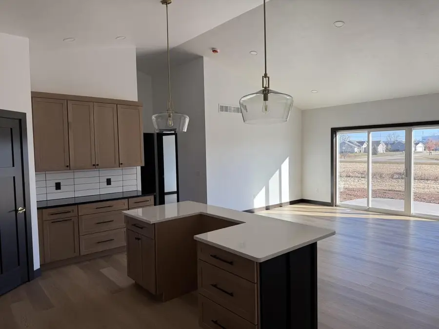 3970 HEMLOCK COURT, Oshkosh, WI 54904 - Image #2