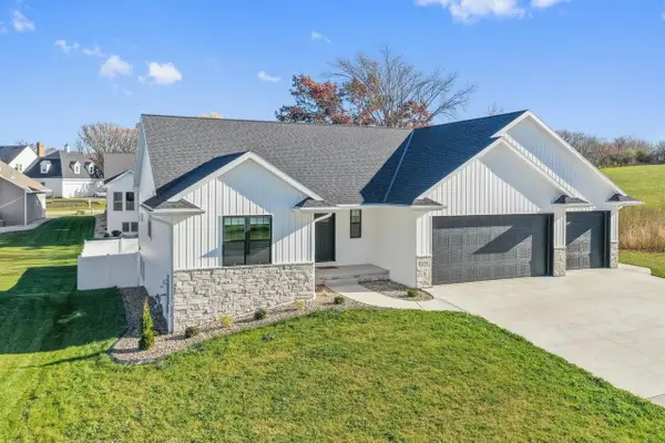 1104 BAY MIST DRIVE, Green Bay, WI 54311