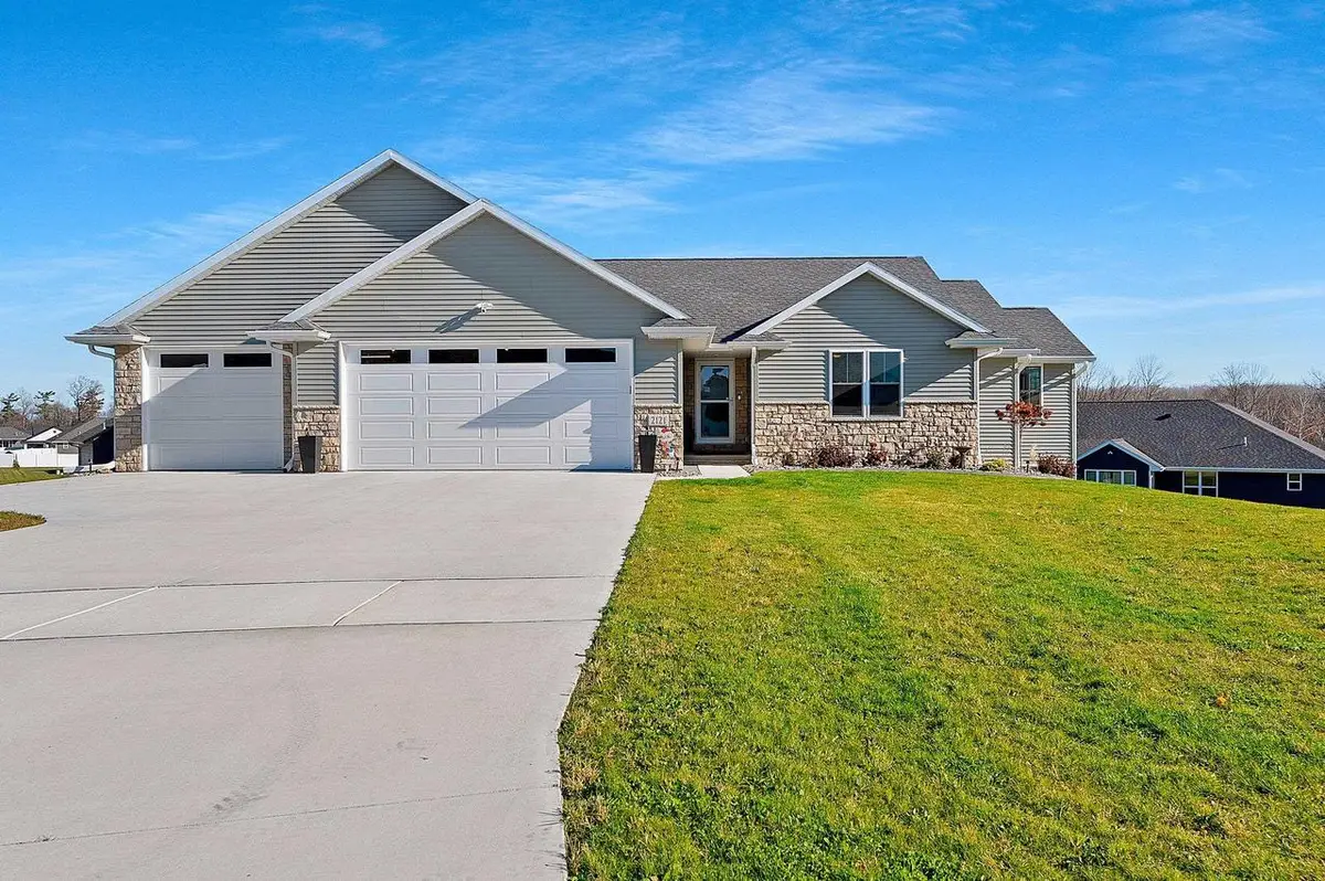 2121 DURUM COURT, Suamico, WI 54313 - Image #1