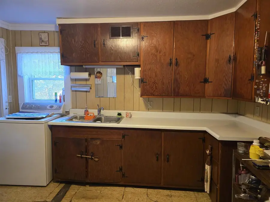 425 S EAST STREET, Plainfield, WI 54966 - Image #2