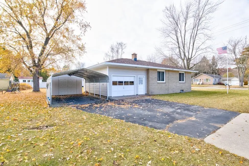 200 S WOOD AVENUE, Peshtigo, WI 54157 - Image #1