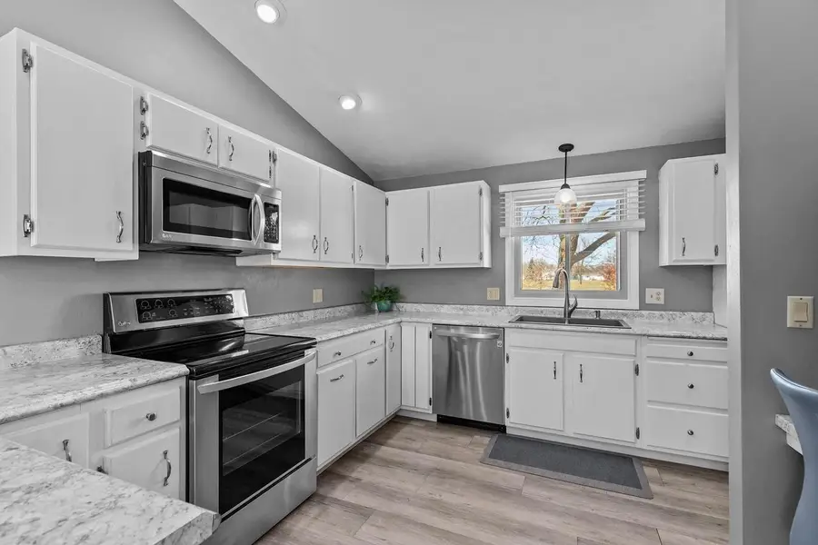 1000 GREENDALE STREET, Menasha, WI 54952 - Image #3