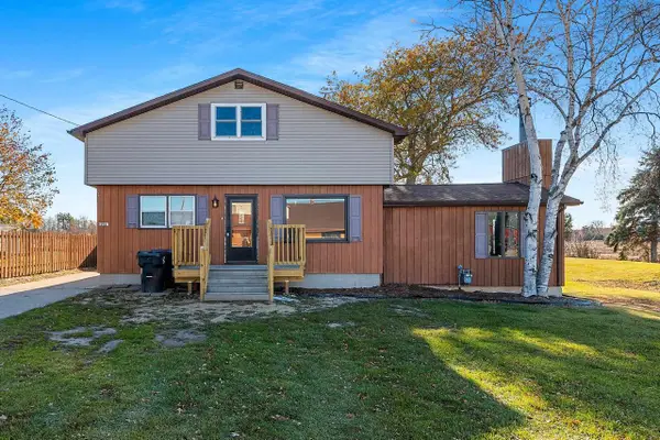 1254 COUNTY HWY DK, Brussels, WI 54204