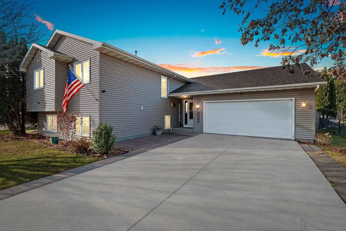 3481 EICHSTADT ROAD, Oshkosh, WI 54901 - Image #1