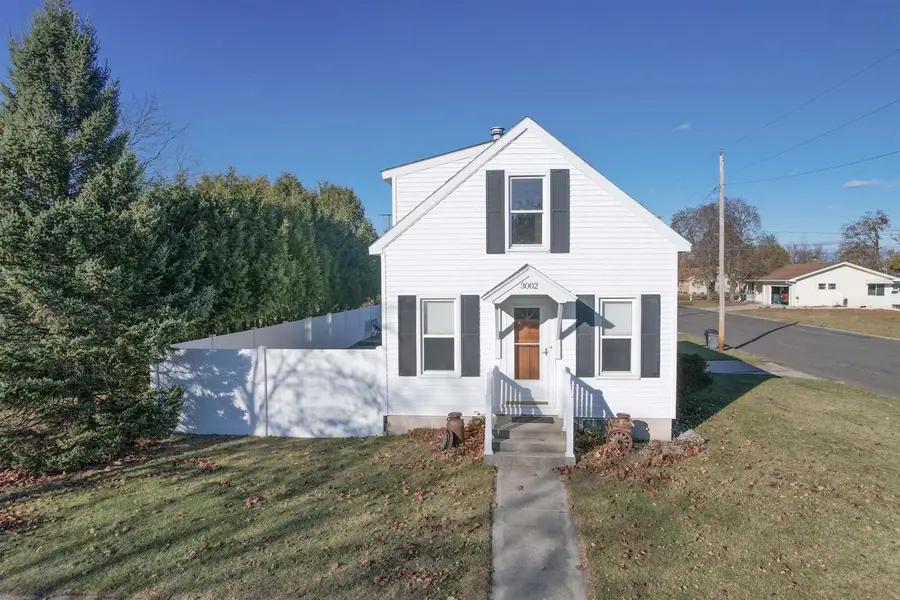 3002 TAYLOR STREET, Marinette, WI 54143 - Image #2