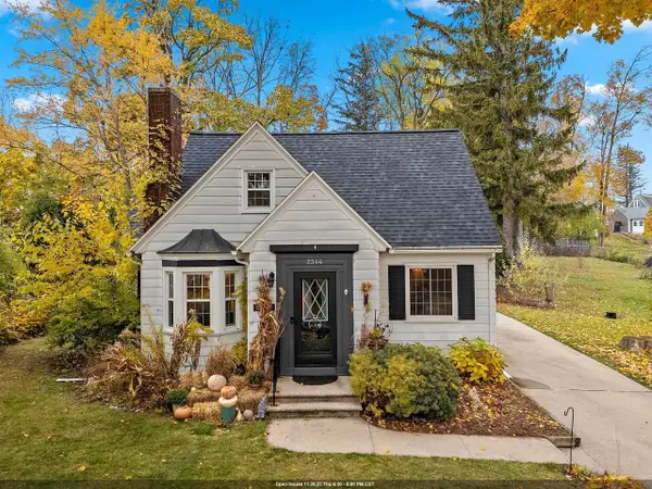 2344 OAKWOOD AVENUE, Green Bay, WI 54301