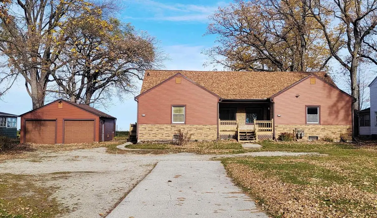 2453 E SHORE DRIVE, Green Bay, WI 54302 - Image #1