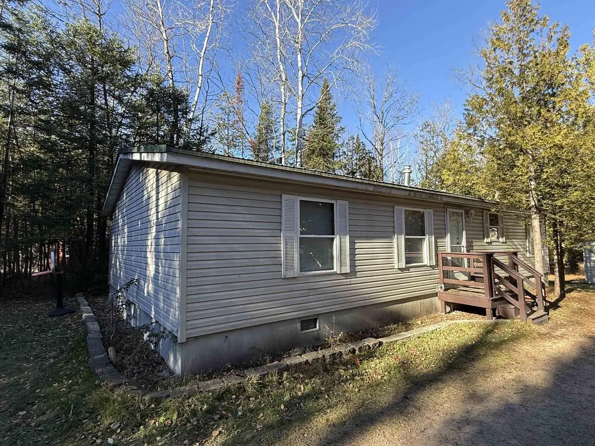 5031 FLAT ROCK HEIGHTS LANE, Cecil, WI 54111 - Image #1