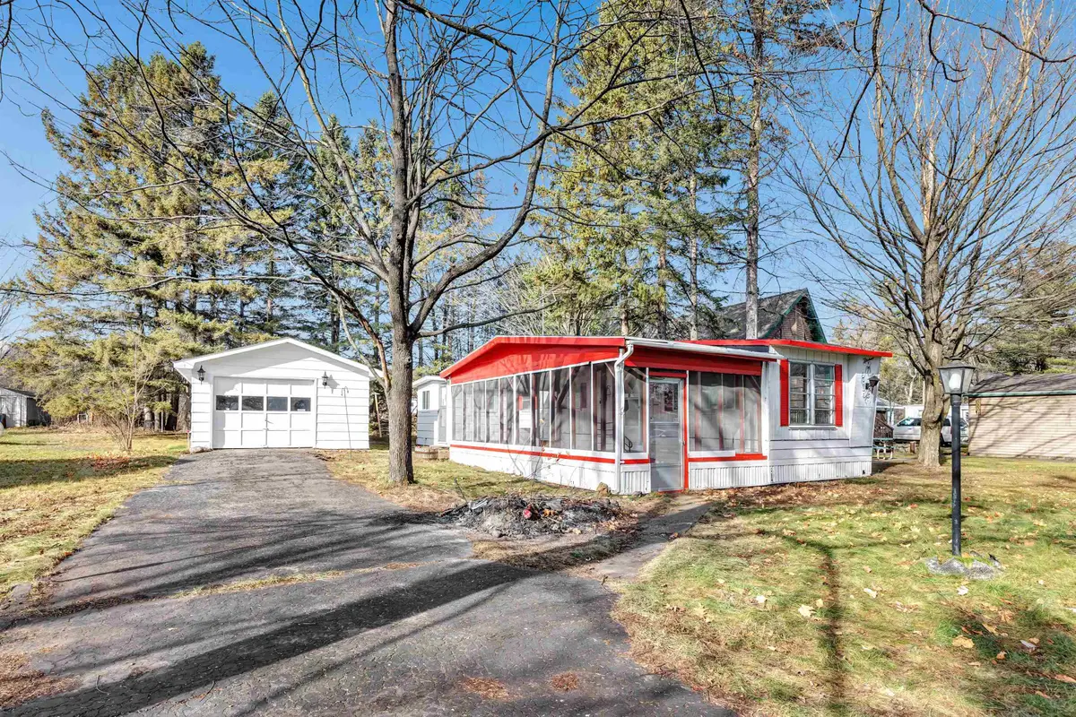 9535 HOLT PARK ROAD, Suring, WI 54174 - Image #1