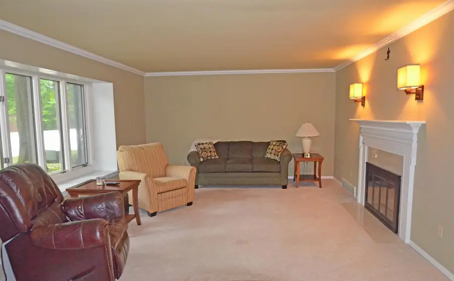 421 POLARIS COURT, Green Bay, WI 54302 - Image #3