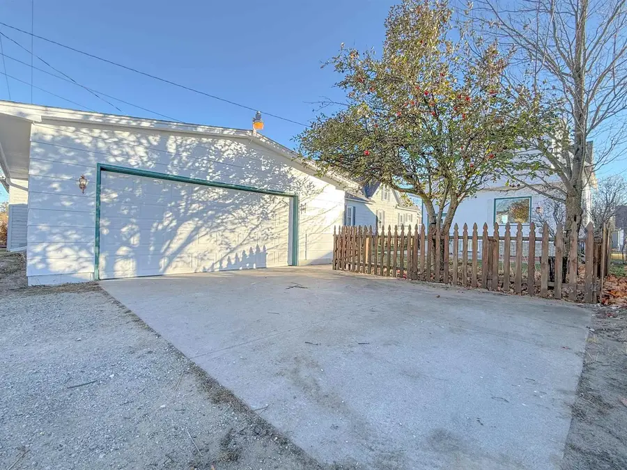 1512 16TH AVENUE, Menominee, MI 49858 - Image #2