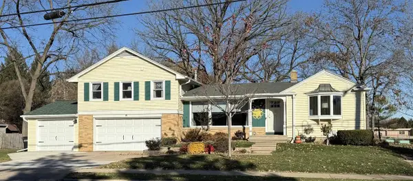 1430 W 9TH AVENUE, Oshkosh, WI 54902