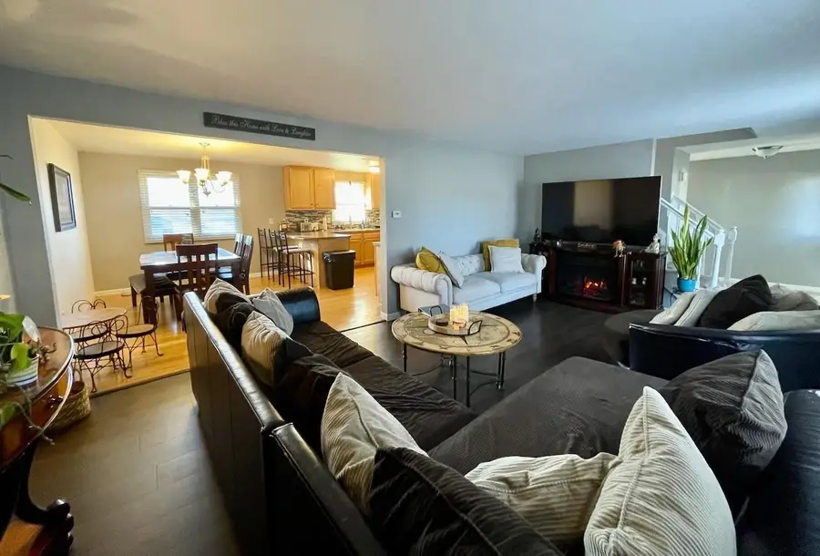 534 TYROLIAN DRIVE, Green Bay, WI 54302 - Image #2