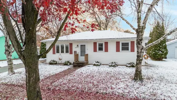 1045 ARDMORE TRAIL, Oshkosh, WI 54904