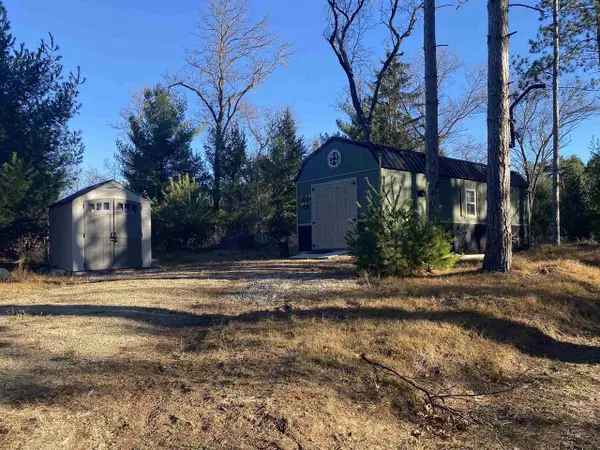 N1077 COUNTY ROAD CH, Coloma, WI 54930