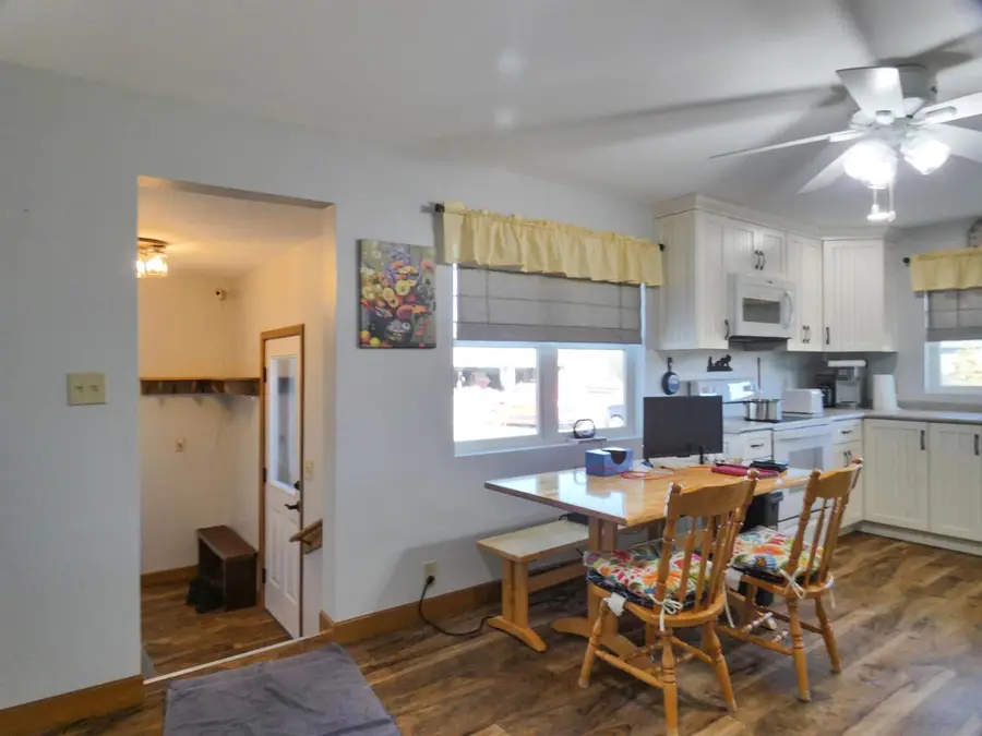 2238 GOLDEN GLOW ROAD, De Pere, WI 54115 - Image #3