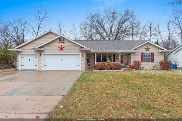 1410 ALCAN DRIVE, Menasha, WI 54952