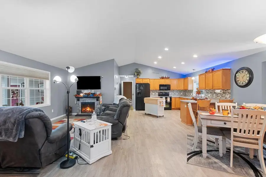 1410 ALCAN DRIVE, Menasha, WI 54952 - Image #3