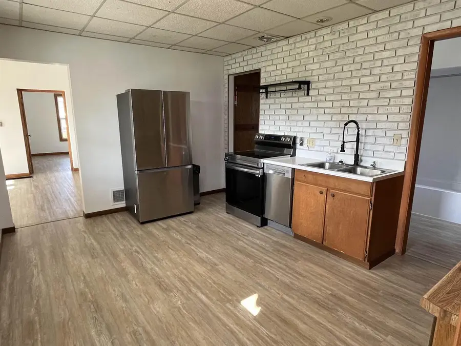 318 S MILL STREET, Hortonville, WI 54944 - Image #3