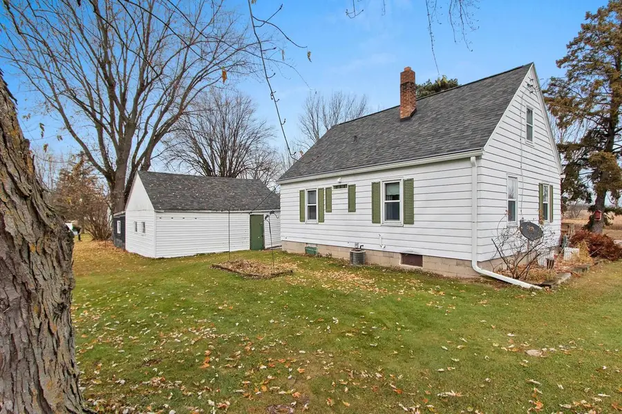 8088 DICKINSON ROAD, Greenleaf, WI 54126 - Image #2