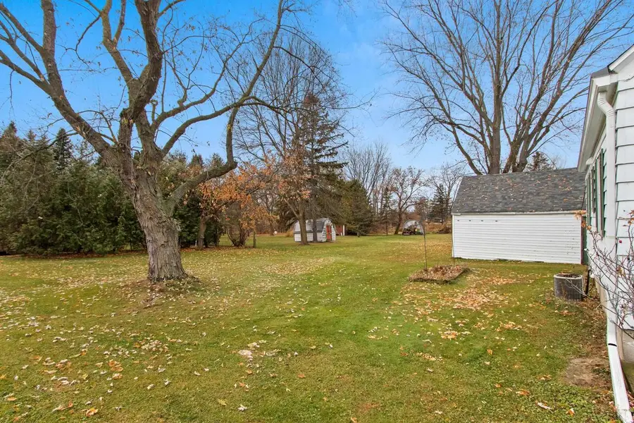 8088 DICKINSON ROAD, Greenleaf, WI 54126 - Image #3