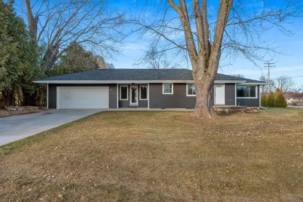 4710 W CAPITOL DRIVE, Appleton, WI 54913
