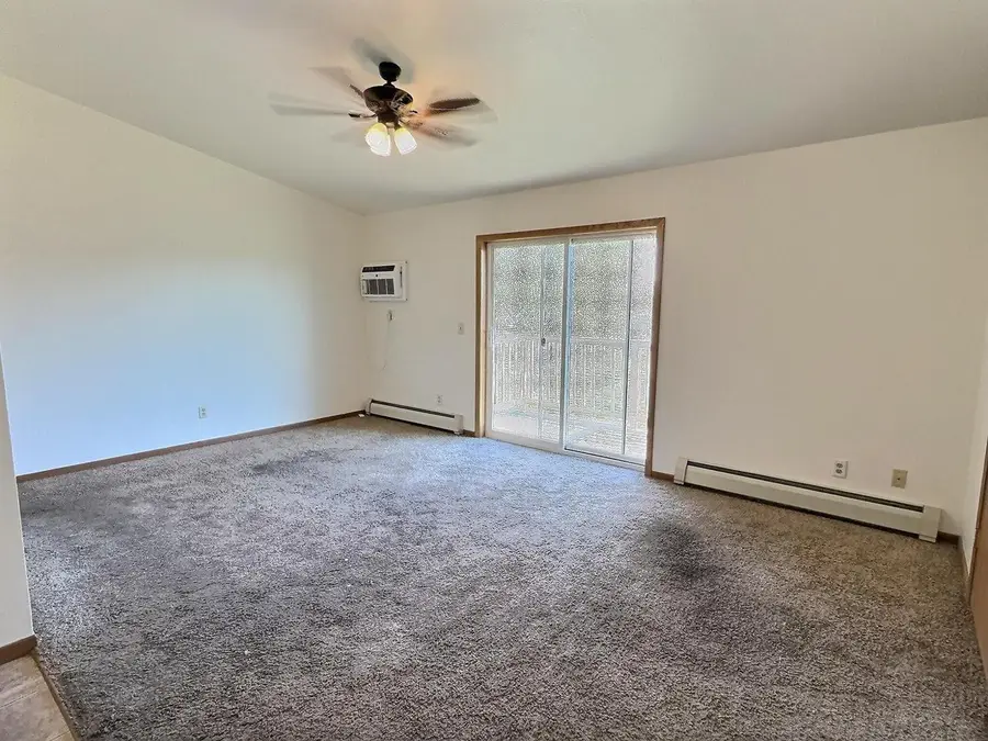 270 WINTERGREEN DRIVE, Omro, WI 54963 - Image #3