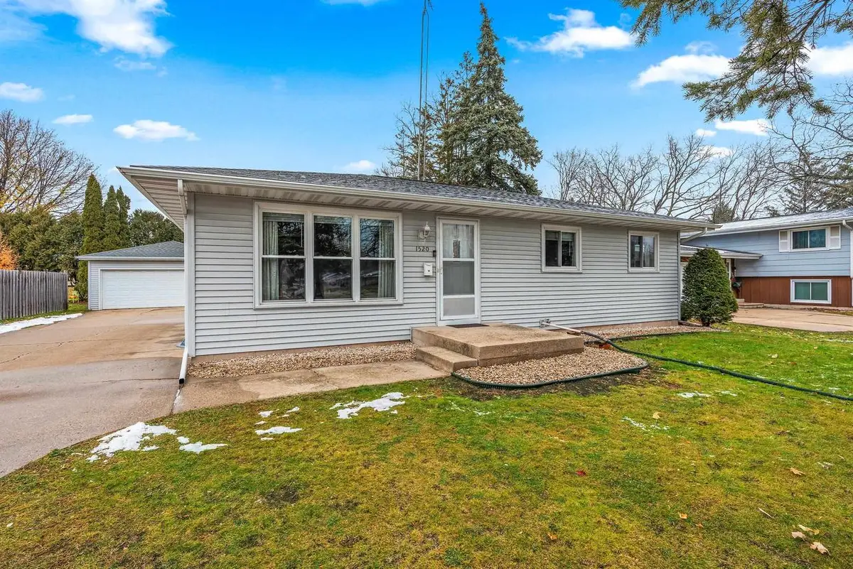 1520 W 9TH AVENUE, Oshkosh, WI 54902 - Image #1