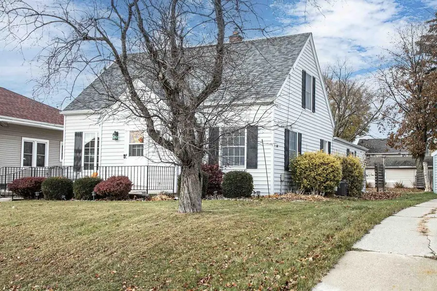 320 W LINCOLN AVENUE, Little Chute, WI 54140 - Image #3