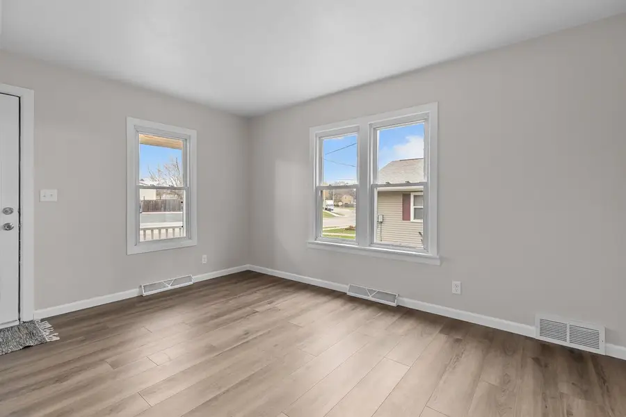 901 9TH STREET, Menasha, WI 54952 - Image #3