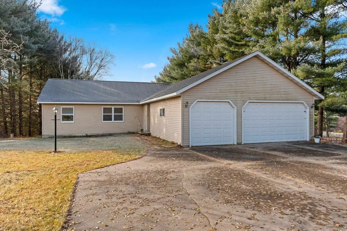 N189 CEDAR SPRINGS DRIVE, Neshkoro, WI 54960 - Image #1